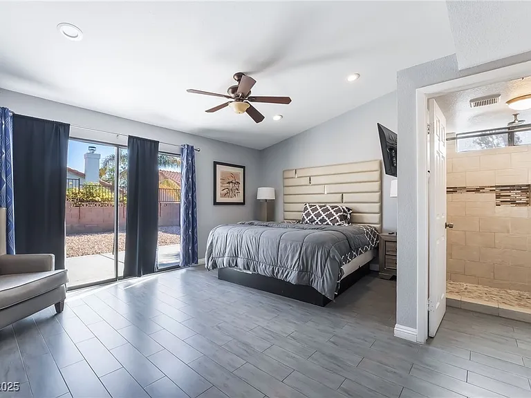 7076 Gunslinger St — Photo 19