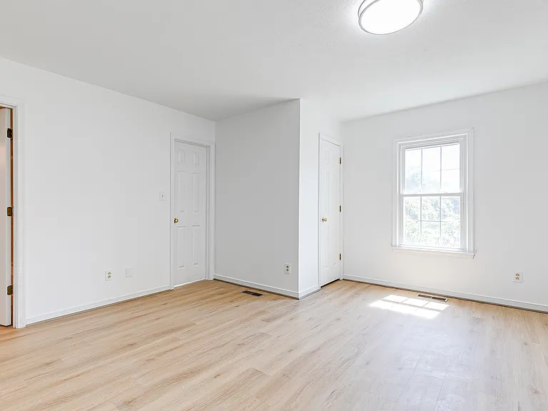 7826 Fitzgerald Ct — Photo 22