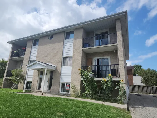 595 Silverbirch Rd APT 4, Waterloo, ON N2L 4R4