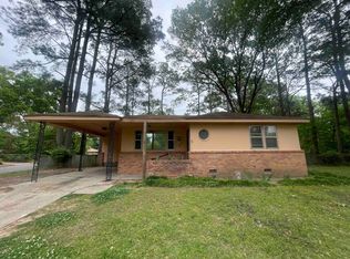 400 N Fernway Rd, Memphis, TN 38117