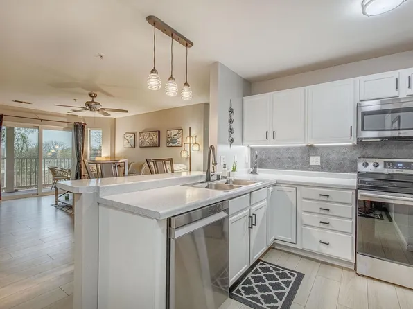 1634 Kings Mill Way #110, Madison, WI 53718