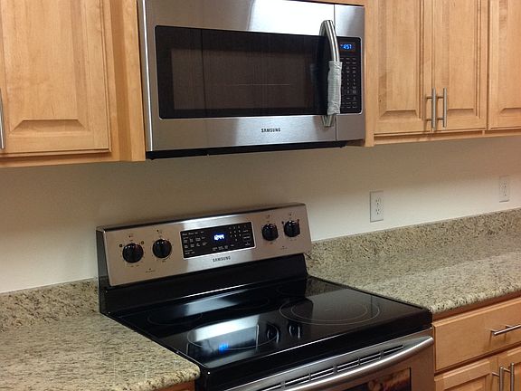 4th image of 6303 Cottage Woods Dr