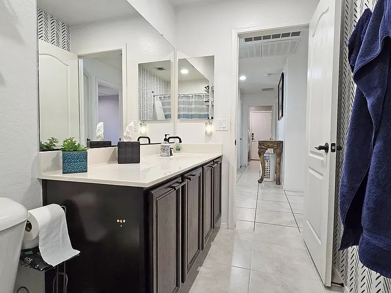 3913 S 185th Ln — Photo 26