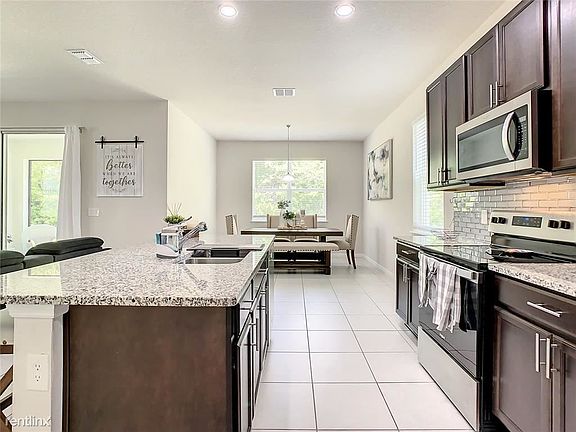 5th image of 3832 Corona Ct