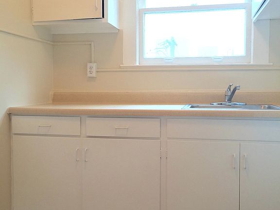 3rd image of 1000 Union St APT 301