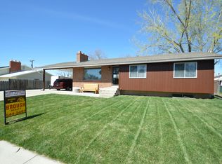 981 E Rosewood Ln, Layton, UT 84041