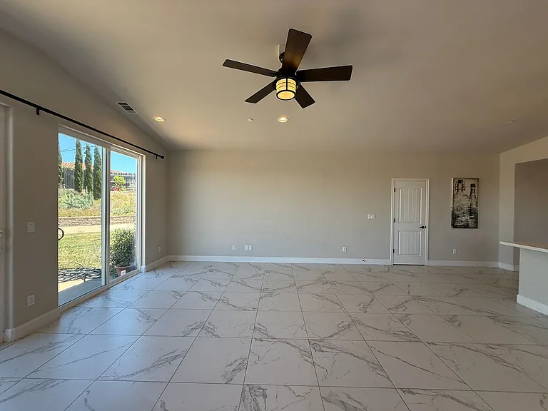 1137 Trilogy Cir — Photo 23
