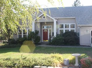 421 River Vista Dr, Grants Pass, OR 97526