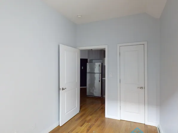 321 Eldert Street image 10 of 13