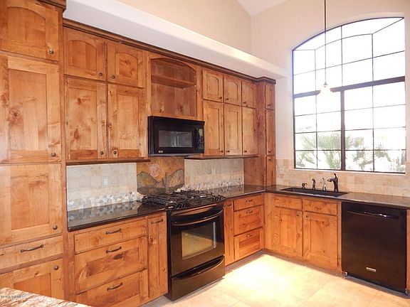 5th image of 1411 E Sonoran Desert Dr