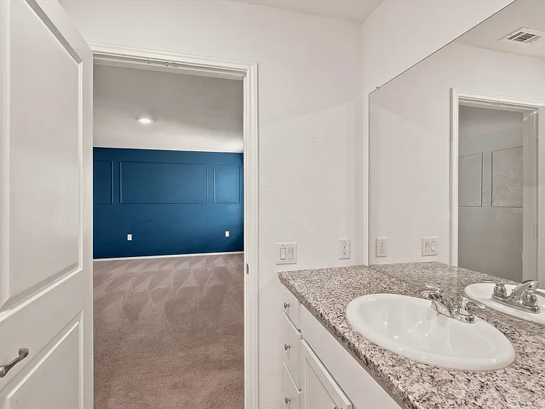 13118 Levi Ter — Photo 23