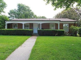 2224 Frank Scott Pkwy W, Belleville, IL