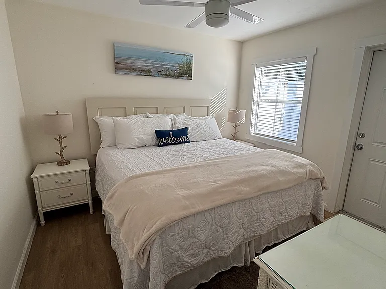 918 Pirate Cove Ln #6A — Photo 12