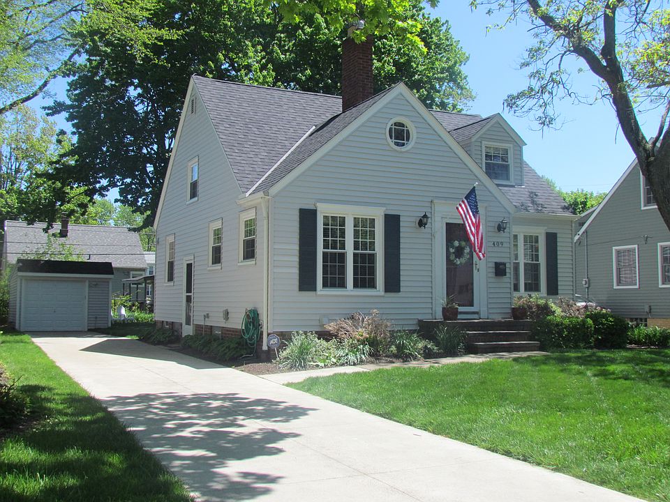 2nd image of 409 Kenilworth Rd