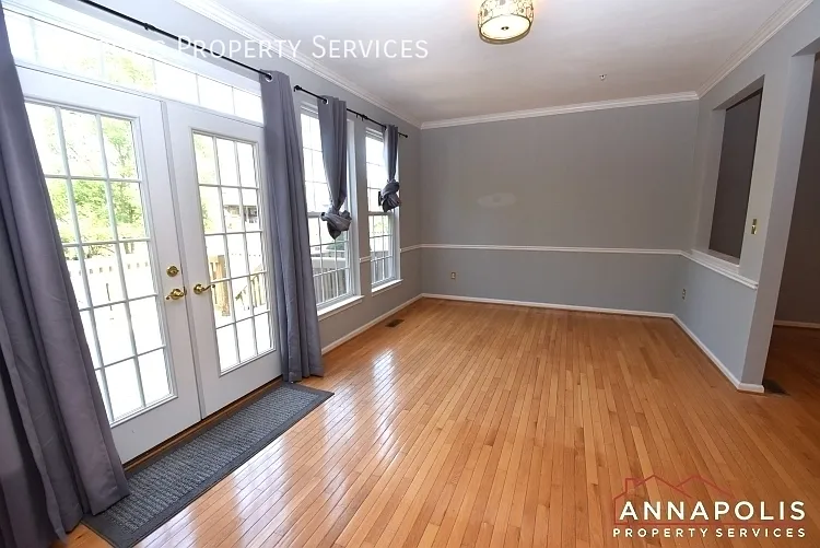916 Glaze Ct — Photo 10