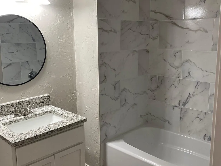 616 E Gandy St — Photo 11