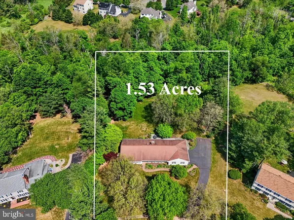 54 Platz Dr, Skillman, NJ 08558