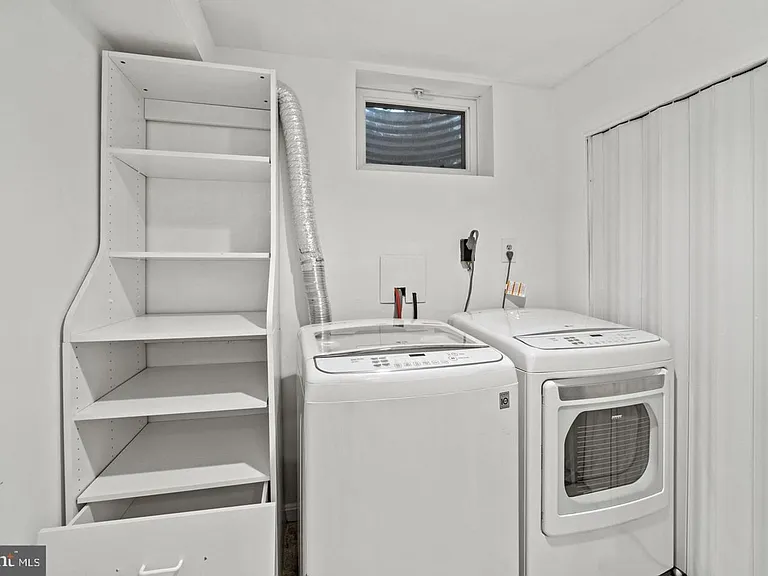 2510C S Walter Reed Dr — Photo 16