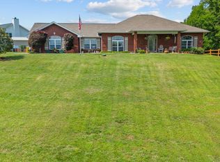 854 River Cliff Dr, Kodak, TN 37764