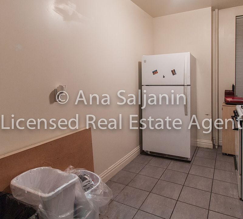 1st image of 3284 31st St APT 1A