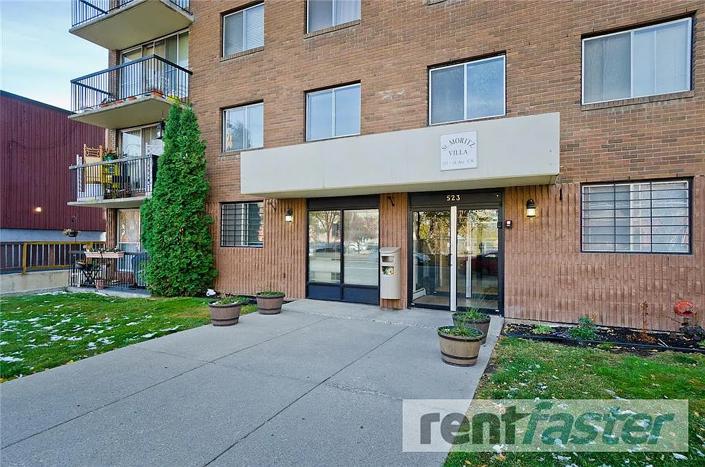 Building Photo - 523 14th Ave SW