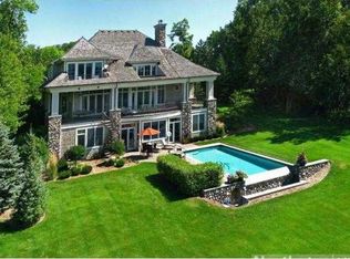 2507 Kelly Ave, Excelsior, MN 55331