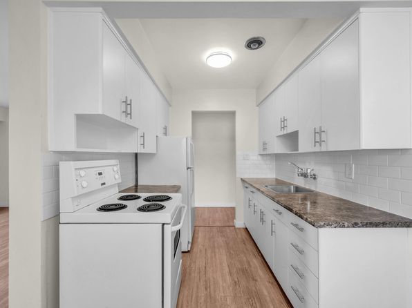 2 bedroom rental in Vancouver — photo 12
