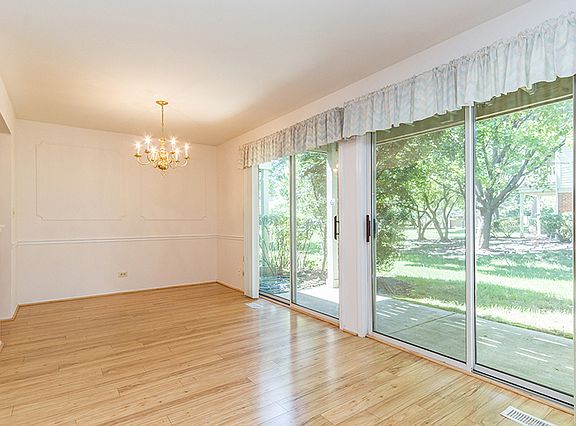 5th image of 1258 Beechwood Ct Unit C1