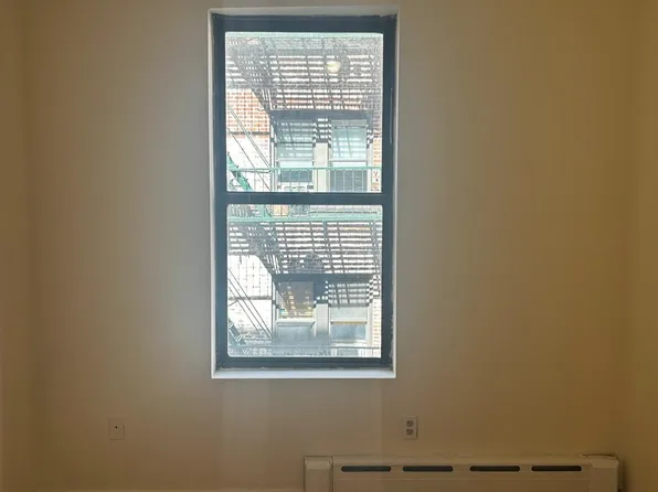 845 Blvd East image 4 of 19