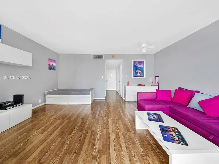 1200 West Ave #327 — Photo 8