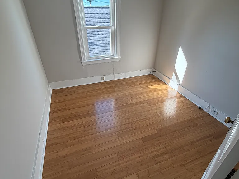 119 N Wilbur Ave — Photo 8