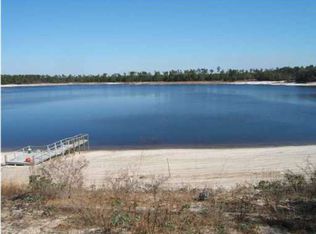 2936 Shoreline Dr, Chipley, FL 32428