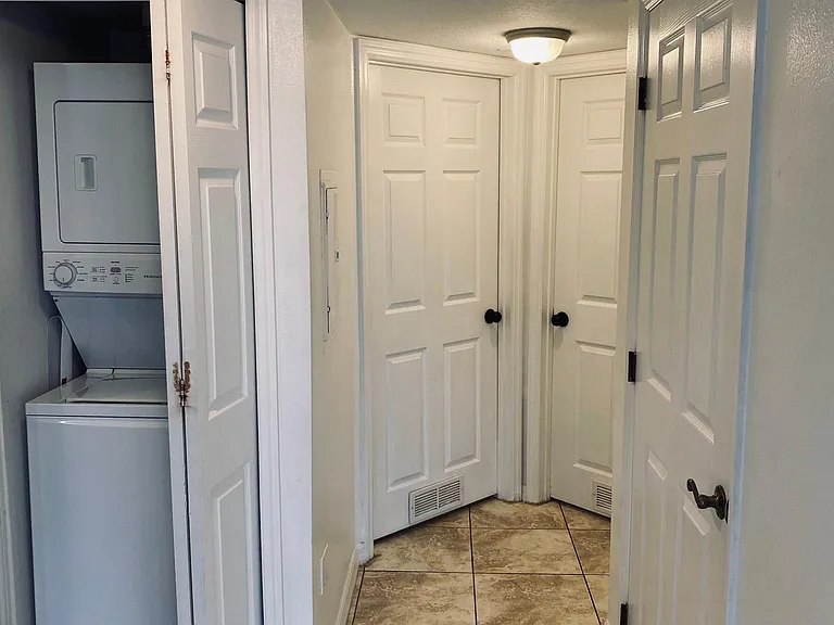 483 Las Cortes Ln #101 — Photo 10