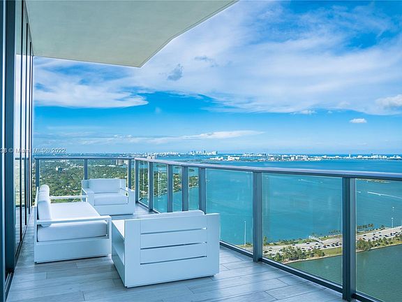 4th image of 3131 NE 7th Ave Penthouse 4908