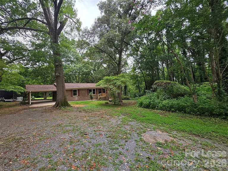 5710 Unionville Rd — Photo 2