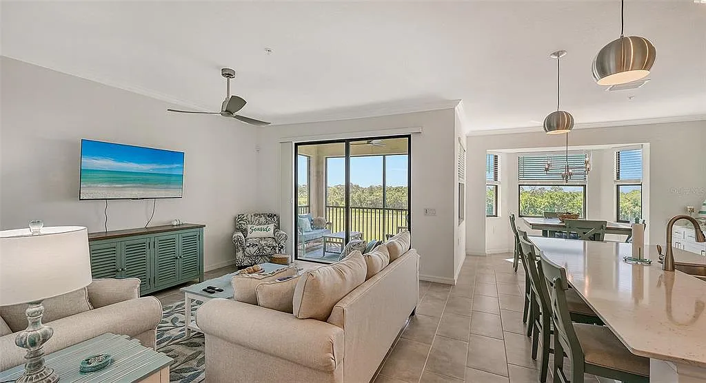 2 bed, 2.0 bath, 1257 sqft, $6,000 — Photo 3