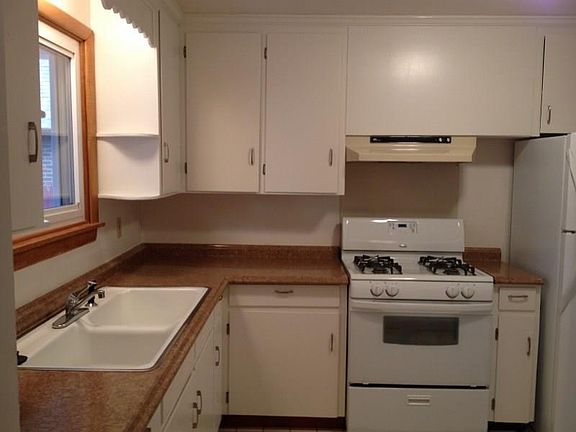 4th image of 616 Connecticut Dr