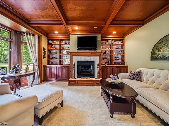 4th image of 10704 Majesty Ln