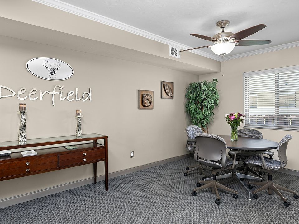 Office at Deerfield Apartments