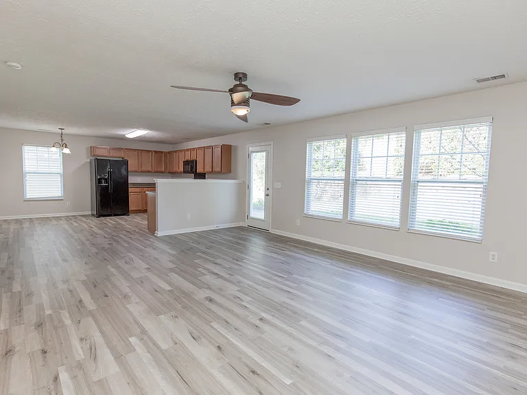 156 Ivy Hill Ln — Photo 27