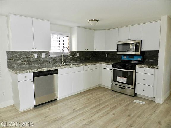 2nd image of 4869 Vista Flora Way
