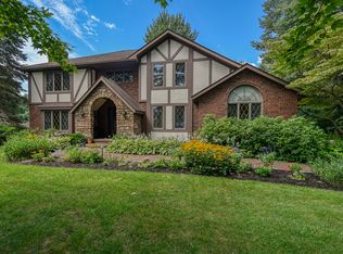 940 Traci Ln, Akron, OH 44321