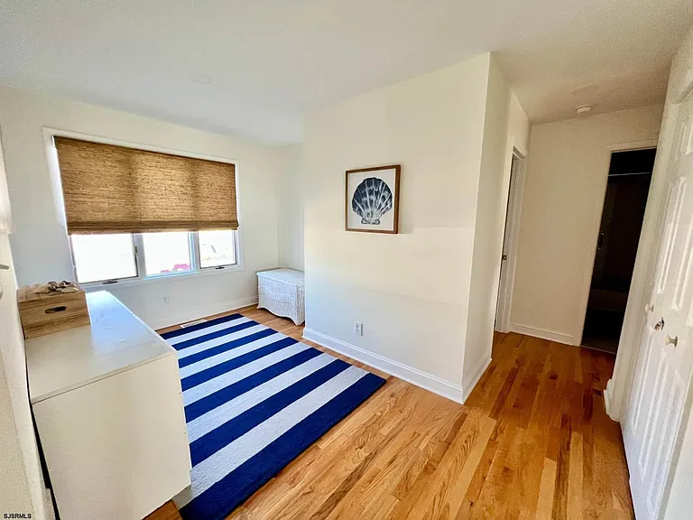 24 Ocean Dr W — Photo 29