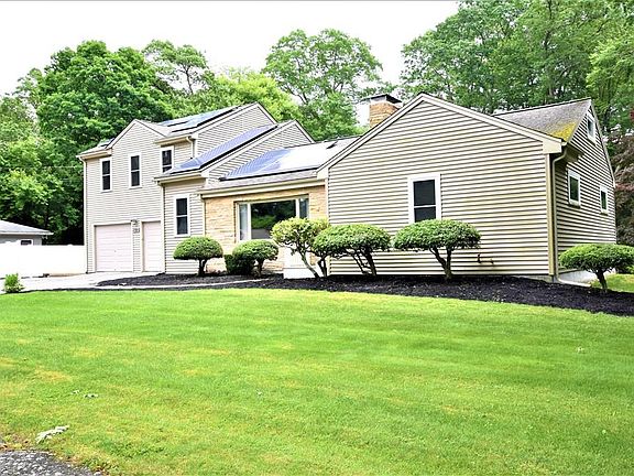 2nd image of 110 Norlen Park