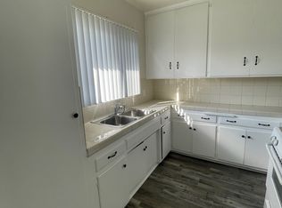 1112 E Carson St APT 7, Long Beach, CA 90807