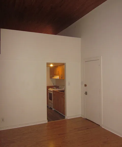 Living Room Entry and Kitchen Access