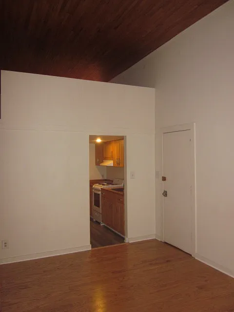 Living Room Entry and Kitchen Access