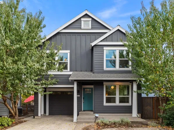 14825 NW Highcroft Ct, Portland, OR 97229