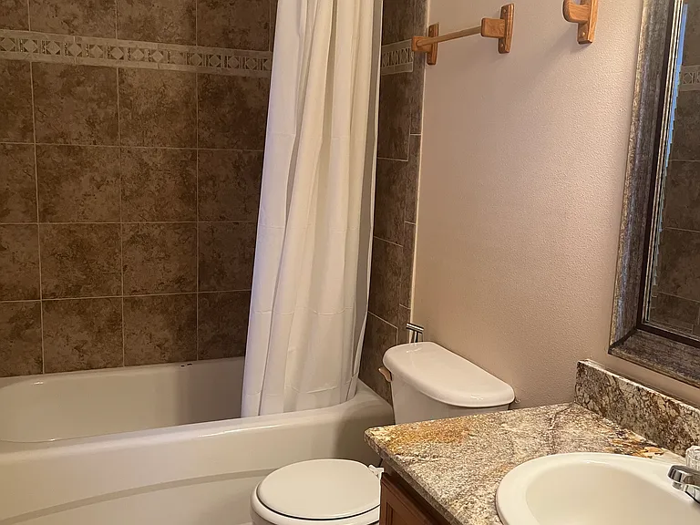 1341 Lyonshire Dr — Photo 19