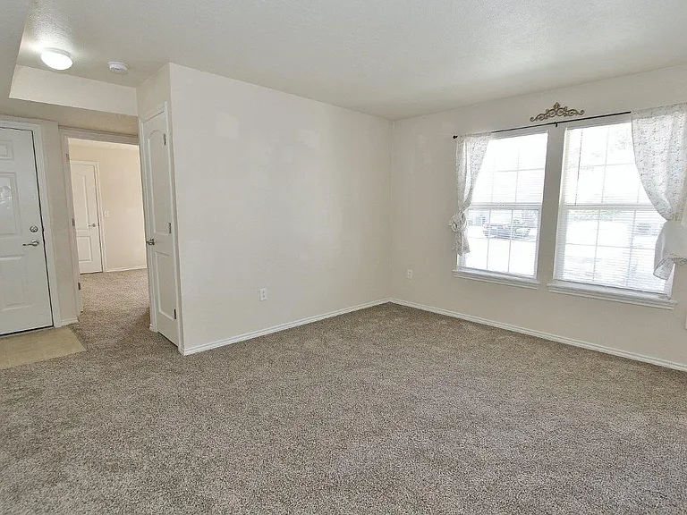 11840 W Cloverbrook Ln #101 — Photo 3